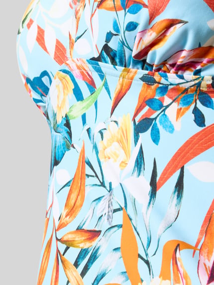 Frauenmodel trägt Tankini-Oberteil mit Bügeln Modell 'Caru' von VENICE BEACH, buntes florales Muster, glatte Textur, Nahaufnahme Oberkörper.