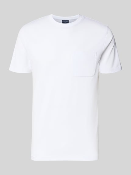 Produktfoto, T-Shirt mit Rundhalsausschnitt und Brusttasche von Christian Berg Men aus Material-Mix mit Baumwoll-Anteil in Weiß, Regular-Fit