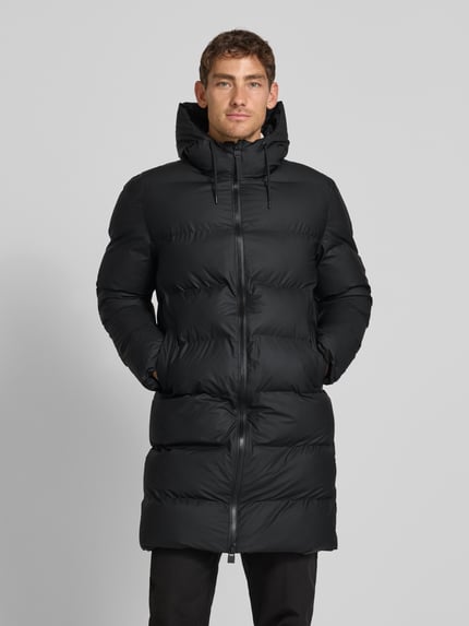 Rains Płaszcz pikowany o kroju regular fit z kapturem model ‘Alter’ Czarny 4
