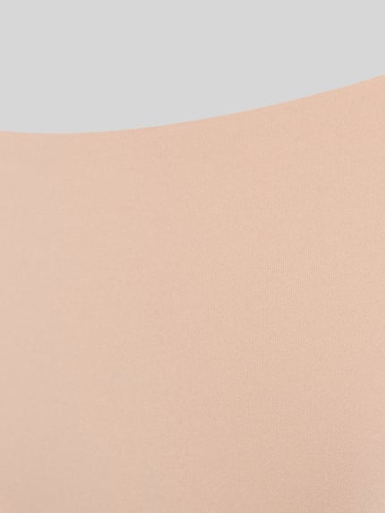 Productfoto, naadloze Slim Fit Slip in model 'Rio' van Skiny, elastische materiaal-mix, dames slip, effen beige kleur, zachte textuur