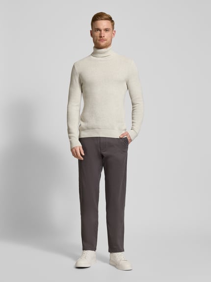 Christian Berg Men Chinos w kroju regular fit z francuskimi kieszeniami wpuszczanymi Antracytowy 1