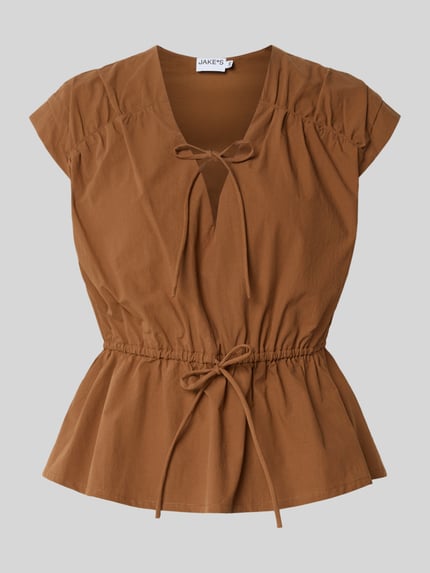 Blousetop met V-hals en vetersluiting Shop The Look MANNEQUINE