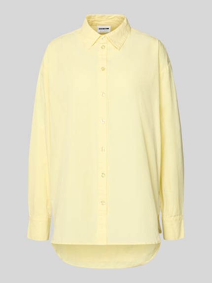 Produktfoto, Regular Fit Bluse aus Baumwolle Modell 'EMMA' von Noisy May in zartem Gelb mit Hemdblusenkragen und Knopfleiste, Rückenlänge 73 cm, Ärmellänge 56 cm, Reine Baumwolle