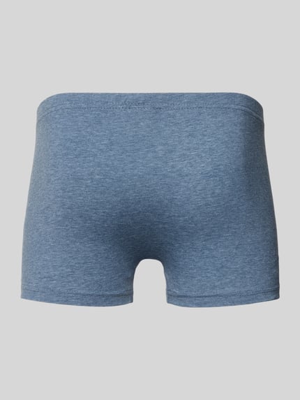 Produktfoto, Boxershorts mit Label-Detail im 3er-Pack von Götzburg Wäsche aus blauem Baumwoll-Elasthan-Mix, körpernaher Schnitt, elastischer Bund.