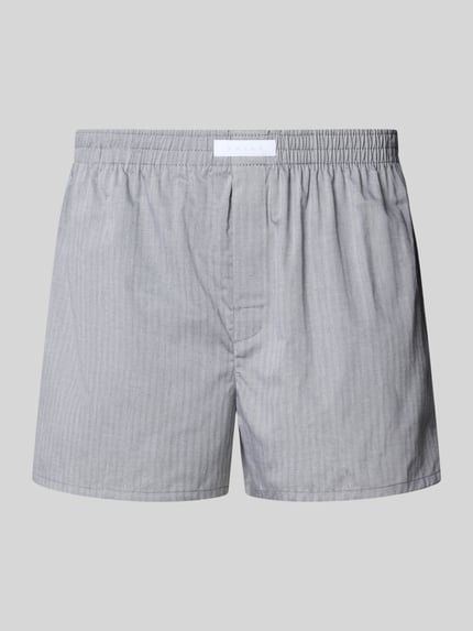 Produktfoto, Boxershorts mit elastischem Bund und Label-Patch Modell 'Daily' von FALKE, reine Baumwolle, grau, lockerer Schnitt, dezente Streifen, elastischer Bund, Label-Patch, Herren Boxershorts
