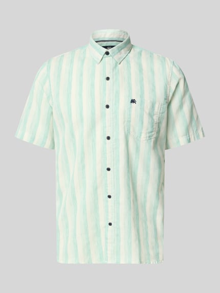 Produktfoto, Regular Fit Freizeithemd mit Kentkragen und Brusttasche von Lerros, gestreiftes Baumwollmischgewebe in Mint und Weiß, glatte Textur, kurze Ärmel