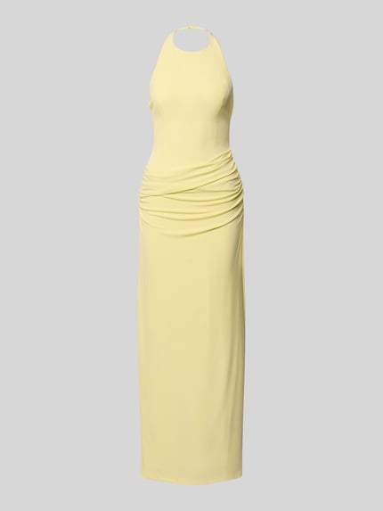 Produktfoto, Neckholder-Maxikleid mit Drapierungen von Forever New in sanftem Gelb, figurbetonter Schnitt, strukturierte Stofftextur