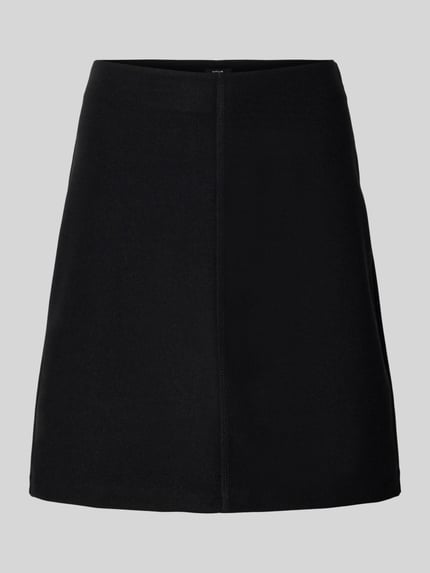 Productfoto, knielange A-lijn rok met deelnaad, zwart, gladde textuur, model 'ROS Rylieh' van OPUS, materiaal-mix met viscose.