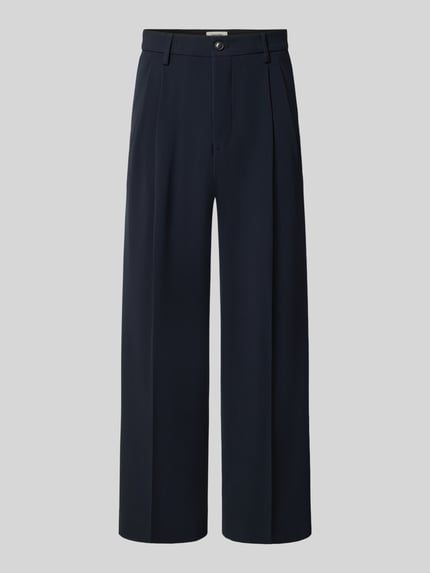 Produktfoto, dunkelblaue Stoffhose mit Bügelfalte Modell 'LEEK' von DRYKORN, Wide Fit, glatte Textur, Material-Mix mit Viskose-Anteil