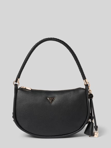 Produktfoto, Handtasche mit Label-Applikation von Guess in Schwarz mit Tragehenkel, Hauptfach mit Reißverschluss, Modell DANYA, Maße: 30 cm Breite, 19 cm Länge, 9 cm Tiefe, Schulterriemen 50 cm. Textur fein genarbt.