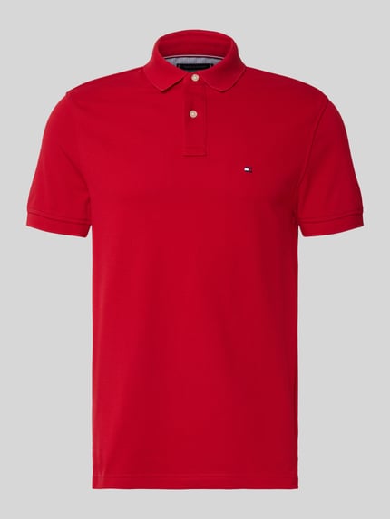 Produktfoto, Regular Fit Poloshirt aus Baumwoll-Mix von Tommy Hilfiger in kräftigem Rot, glatte Textur, Herren Poloshirt