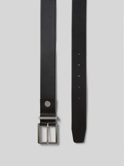 Produktfoto, Gürtel aus echtem Rindsleder mit Logo-Prägung Modell 'Casual' von CK Calvin Klein in Schwarz mit geradem Abschluss, Pinschließe, Breite 4 cm.