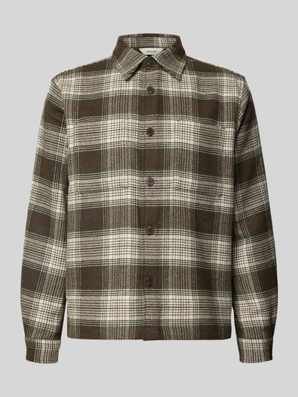 Produktfoto, Freizeithemd mit durchgehender Knopfleiste von Selected Homme, kariertes Overshirt in Braun und Beige, Allover-Muster, Kragen, lange Ärmel, strukturierte Oberfläche