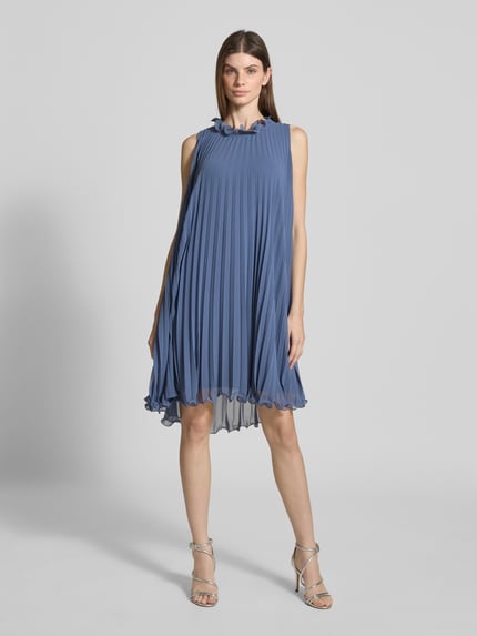 Vera Mont Knielanges Cocktailkleid mit Plisseefalten Rauchblau 1