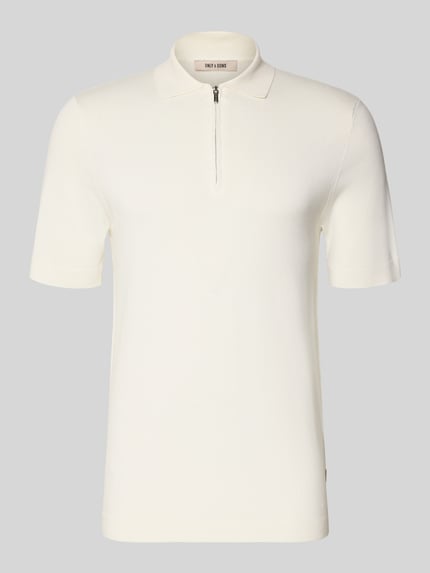Produktfoto, Regular Fit Poloshirt aus Viskose-Mix Modell 'WYLER' von Only & Sons in Unifarben, Feinstrick, Polokragen, kurzer Reißverschluss.