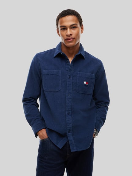 Tommy Jeans Koszula sztruksowa o kroju regular fit z naszywką z logo Ciemnoniebieski 4