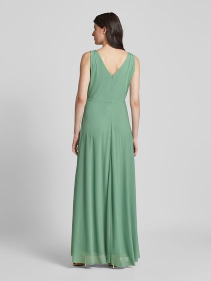 Christian Berg Cocktail Abendkleid mit Raffungen und V-Ausschnitt Gruen 5