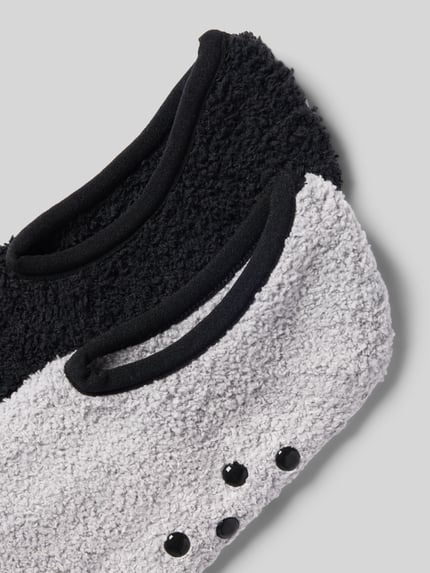Productfoto, Kuschelsocken met noppen van camano, zwart-grijs materiaal, elastische boord, zachte textuur, stretchmix