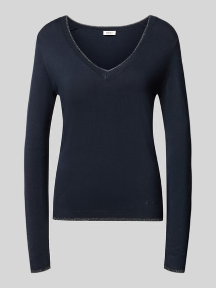 Produktfoto, Slim Fit Longsleeve aus reine Viskose Modell 'Maglia Chiusa' von Liu Jo White, tiefes Dunkelblau, V-Ausschnitt, glatte Textur, Logo-Detail, Damen Longsleeve