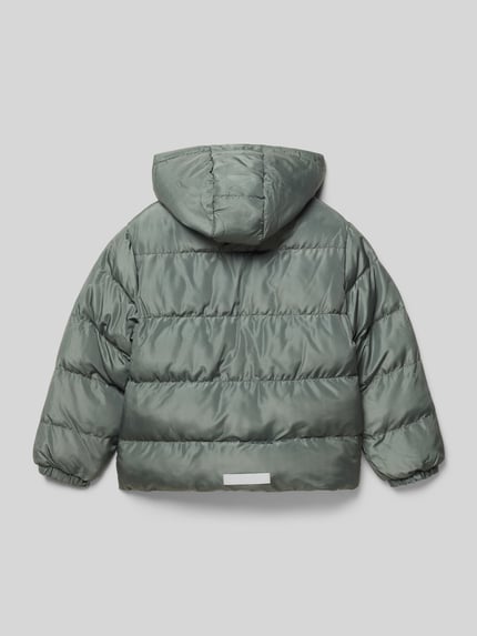 Produktfoto, Regular Fit Steppjacke mit Kapuze von Blue Seven, Stepp-Optik, graugrün, gefüttert, elastische Ärmelabschlüsse, Reißverschluss, Eingrifftaschen.