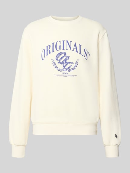 Produktfoto, Sweatshirt mit Label-Print Modell 'FREDERIKSBERG' von JACK & JONES aus Baumwoll-Mix in Creme mit lilafarbenem Print, Regular Fit, Rundhalsausschnitt, glatte Textur