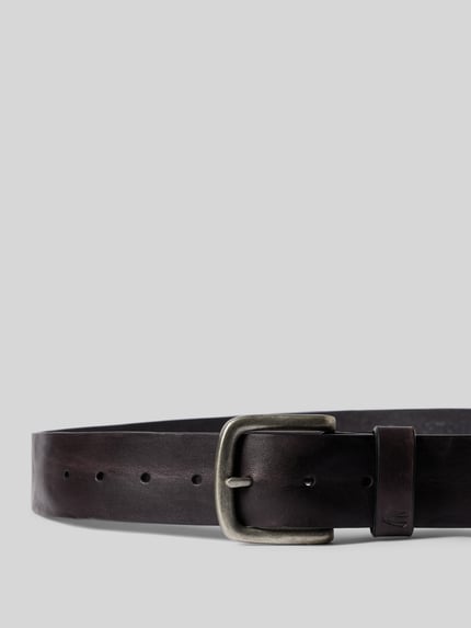 Produktfoto, Gürtel aus echtem Leder von camel active in Dunkelbraun mit silberfarbener Dornschließe, klassischer Stil, Label-Detail, Breite 4 cm