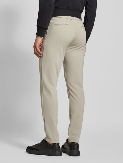 CK Calvin Klein Tapered Fit Hose mit Bundfalten Sand 5