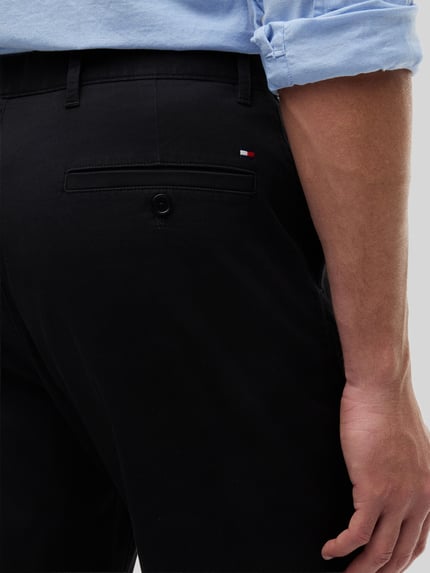 Tommy Hilfiger krój regular fit chino model 'DOVER' Czarny 3