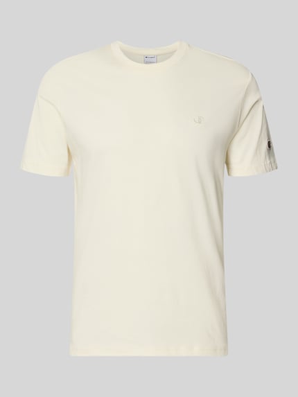 Produktfoto, T-Shirt mit Label-Stitchings und Rundhalsausschnitt van CHAMPION in crème, regular fit van zuivere katoen, lengte achterkant maat M 66 cm