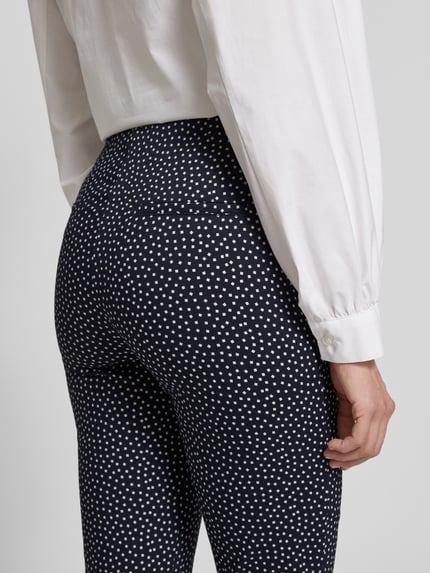 Christian Berg Woman Slim fit stoffen broek met verkort model Donkerblauw - 3