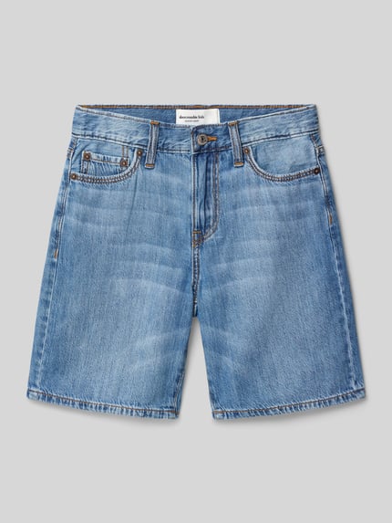 Produktfoto, Bermudas im 5-Pocket-Design von Abercrombie&Fitch aus reiner Baumwolle in Hellblau, gerade Passform, sichtbare Jeansstruktur