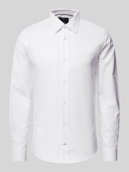 JOOP! COLLECTION Koszula biznesowa męska JOOP! Collection;Mieszanka bawełny z dodatkiem streczu;Krój slim fit;Model ‘Pierce’;Kołnierzyk typu kent;Listwa guzikowa na całej długości;Sportowe mankiety;Długość tyłu w rozmiarze 40: 76 cm;Szerokość ramion w rozmiarze 40: 45 cm;Długość rękawa w rozmiarze 40: 68 cm Biały 2
