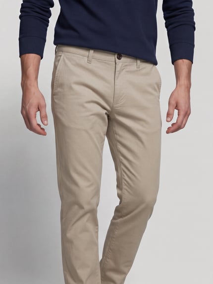 GAP Regular Fit Chino mit seitlichen Eingrifftaschen Khaki 3