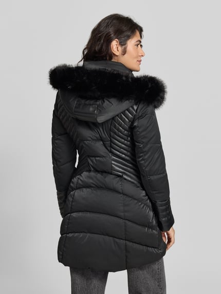 GUESS Kurtka pikowana ze sztucnego futra model 'NEW OXANA' Czarny 5