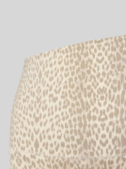 Productfoto, Flared Leggings im Allover-Look Modell 'Daisy' van OH APRIL in lichtbruin-beige luipaardpatroon, lyocell-elastaan-mix, elastische tailleband
