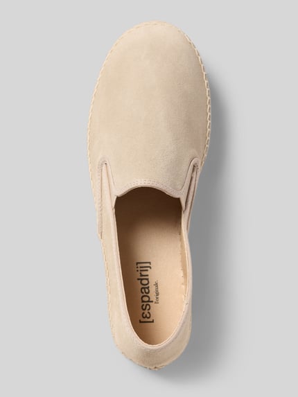 Produktfoto, Espadrilles aus Leder mit Plateausohle von Espadrij, beżowy kolor, zaokrąglony nosek, prawdziwa skóra, podeszwa na platformie, wysokość obcasa w rozmiarze 40: 4 cm, wysokość cholewki w rozmiarze 40: 7 cm, szerokość w rozmiarze 40: 5 cm, faktura zamszu, widok z góry