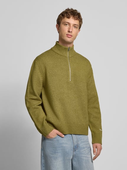 JACK & JONES Sweter z dzianiny z prążkowanymi wykończeniami model ‘NORREBRO’ Oliwkowy 4
