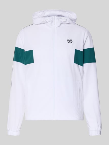 Produktfoto, Regular Fit Jacke mit Logo-Stitching Modell 'Caspio' von SERGIO TACCHINI in Weiß mit grünen Akzenten, Kapuze mit Tunnelzug, Reißverschluss, Eingrifftaschen, Elastischer-Material-Mix.