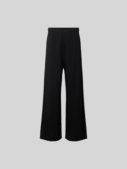 wide fit stoffen broek met achterzak Shop The Look MANNEQUINE