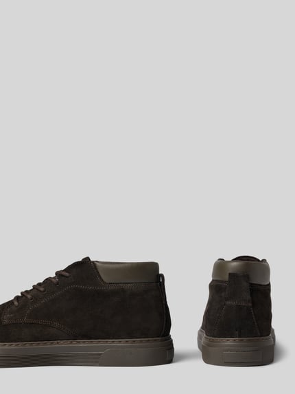 Produktfoto, Sneaker aus echtem Rindsleder Modell 'MALTE 11' von Marc O'Polo in Dunkelbraun mit Veloursleder-Textur, Herren Sneaker von Marc O'Polo