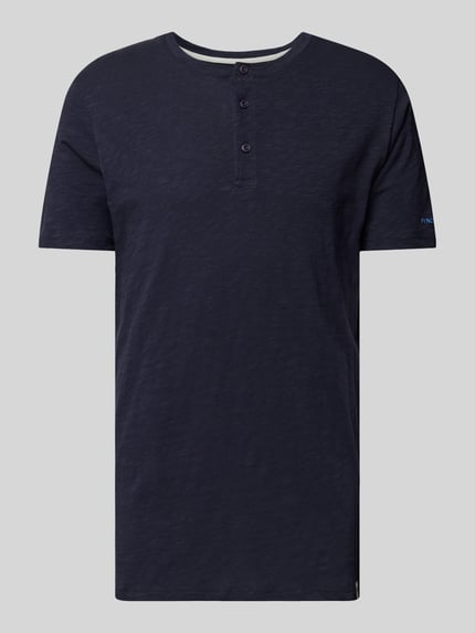 Fynch-Hatton T-shirt z wyhaftowanym logo model ‘Henley’ Granatowy melanż 2