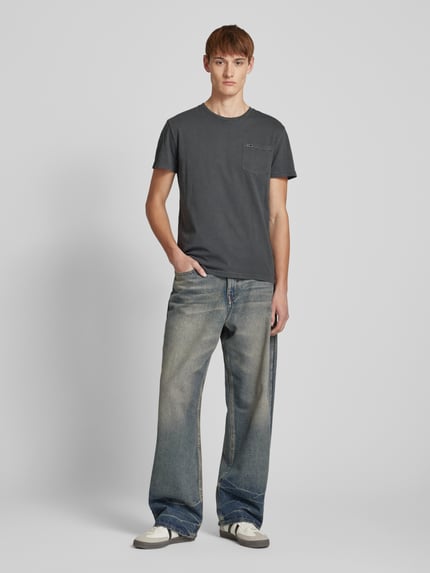 Tommy Jeans Regular fit T-shirt van katoen met borstzak Zwart - 1