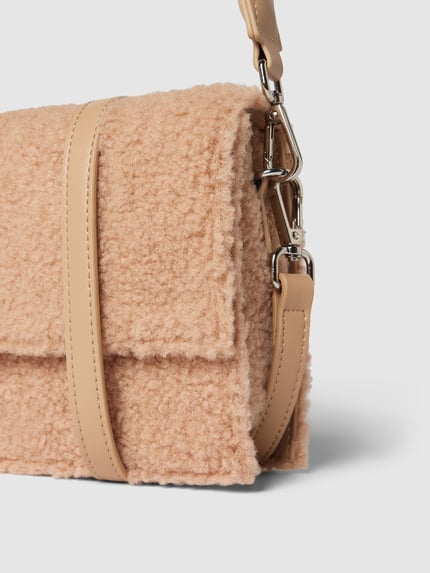 Seidenfelt Handtasche mit Klickverschluss Modell 'Hellvi' Camel 3