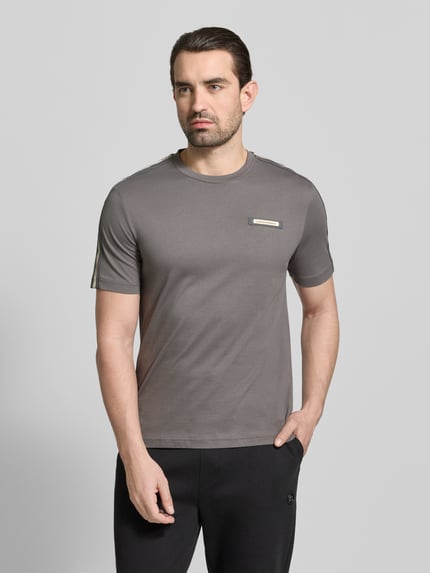 EA7 Emporio Armani Regular Fit T-Shirt mit Logo-Patch Mittelgrau 4