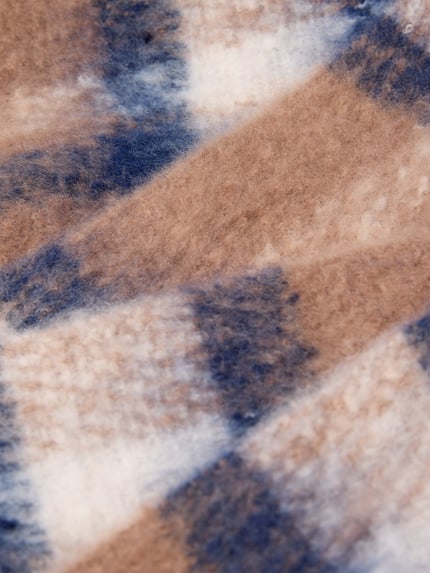 monari Schal mit Fransen Modell 'Flausch' Cognac 2