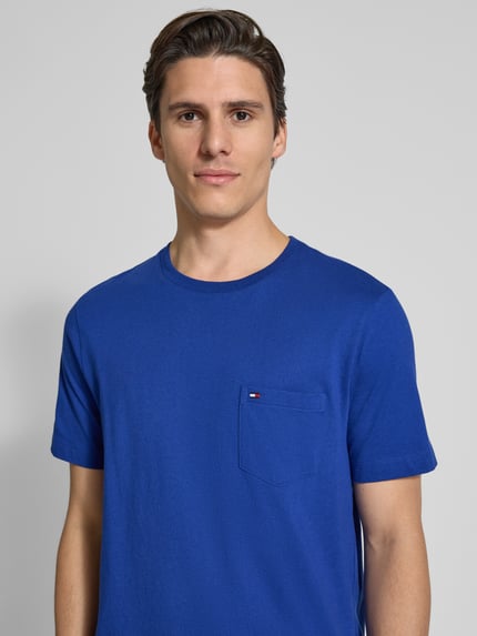 Tommy Hilfiger T-shirt o kroju regular fit z czystej bawełny Królewski niebieski 3