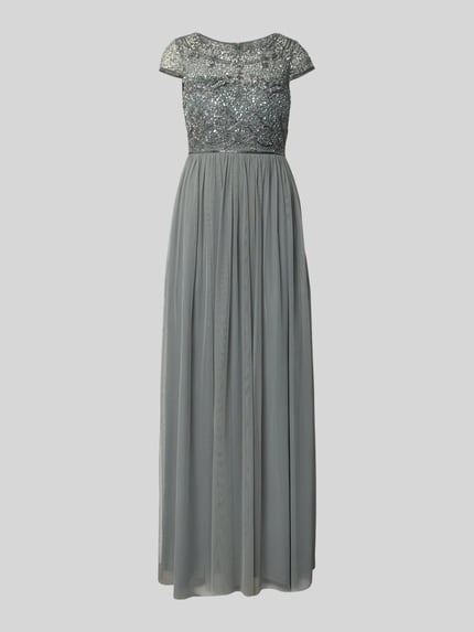 Produktfoto, Abendkleid mit Pailletten von Christian Berg Cocktail in Grau, taillierte Passform, Rundhalsausschnitt, Pailletten, Ziersteinbesatz, rückseitiger Reißverschluss, Rücklänge 34 cm, Brustweite 40 cm