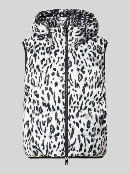 Produktfoto, Regular Fit Weste mit Wendefunktion von Marc Cain in Schwarz-Weiß mit Animalprint, glatte Oberfläche, Damen Weste von Marc Cain