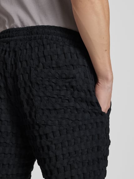 ONLY & SONS Szorty z dzianiny dresowej o kroju regular fit z fakturowanym wzorem model ‘TEL BRADDOCK’ Czarny 3