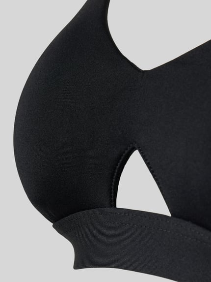 Productfoto, Bikini-Oberteil met verstelbare bandjes van Seafolly, zwart, stretchmateriaal, nauwsluitende pasvorm, textuur glad.